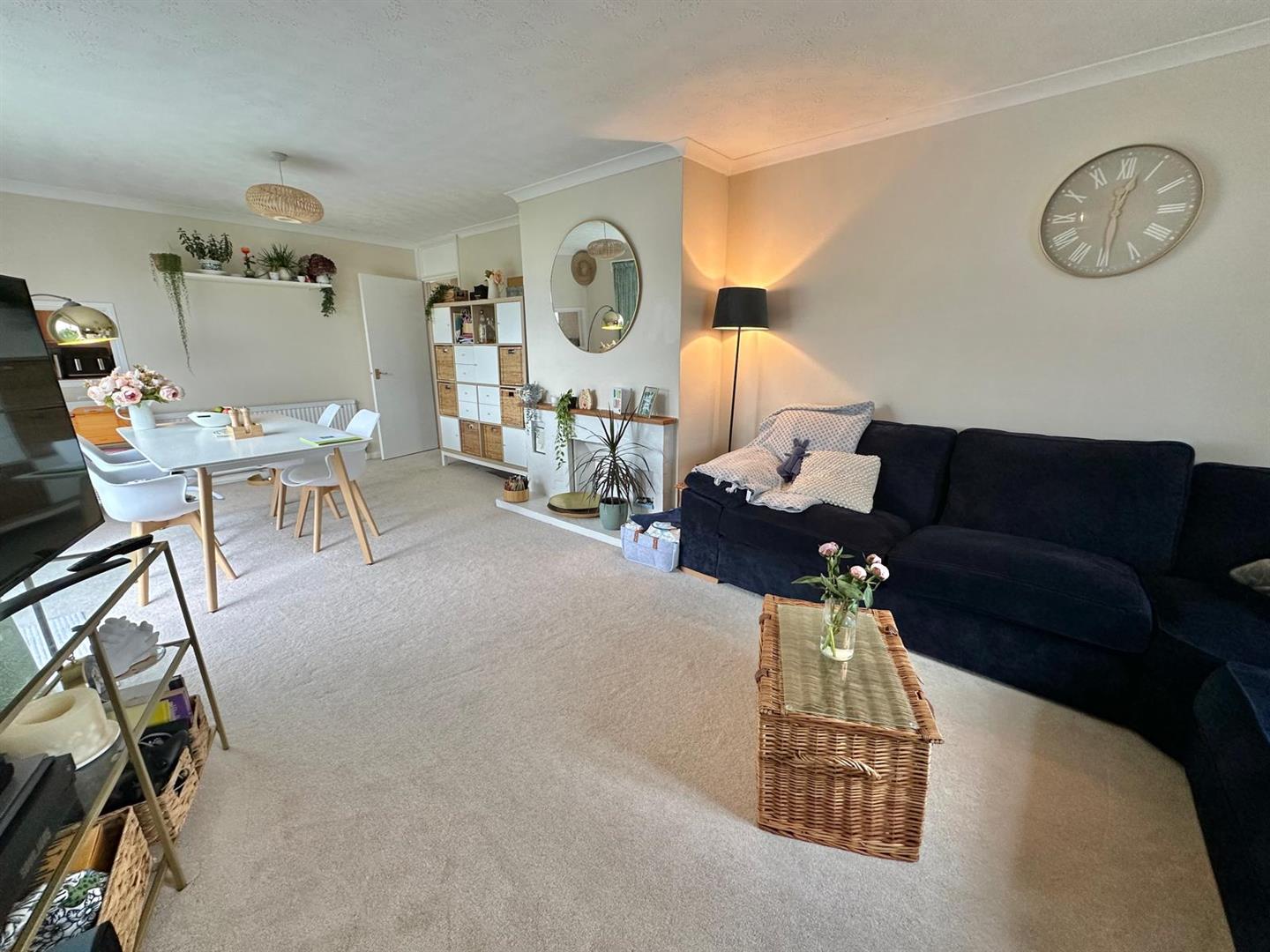 3 bed property in Newbridge Lane, Truro